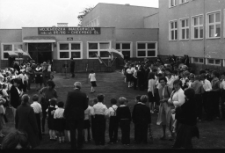 Wojewódzka inauguracja roku szkolnego '85/86 - Chełmsko Śląskie [Dokument ikonograficzny]