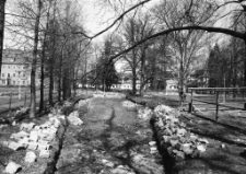 Cieplice - remont w Parku Zdrojowym (fot. 4) [Dokument ikonograficzny]