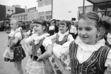 Uroczyste otwarcie Szkoły Podstawowej nr 1 im. Janusza Kusocińskiego w Bolesławcu (fot. 3) [Dokument ikonograficzny]