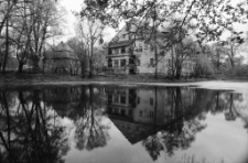 Pałac w Ciechanowicach (fot. 1) [Dokument ikonograficzny]