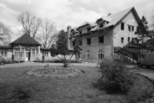 Cieplice - Uzdrowiskowy Szpital Reumatologiczny nr 8 dla dzieci (fot. 1) [Dokument ikonograficzny]
