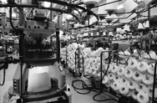 Lubawka - Zakłady Przemysłu Dziewiarskiego "WATRA" (fot. 2) [Dokument ikonograficzny]