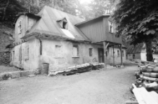 Sosnówka - budynek restauracyjny przy kaplicy św. Anny (fot. 1) [Dokument ikonograficzny]