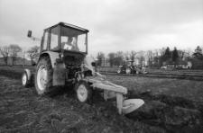 Makroregionalny konkurs w oraniu pola (fot. 2) [Dokument ikonograficzny]