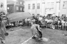 VIII Międzynarodowy Festiwal Teatrów Ulicznych (fot. 4) [Dokument ikonograficzny]