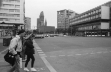 Berlin Zachodni - widok na Kości&oacute;ł Pamięci Cesarza Wilhelma [Dokument ikonograficzny]