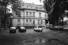 Jelenia G&oacute;ra - Nauczycielskie Kolegium Język&oacute;w Obcych (fot. 2) [Dokument ikonograficzny]