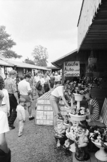 Targowisko w Sieniawce (fot. 5) [Dokument ikonograficzny]