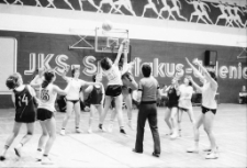 Mecz koszykówki MKS Karkonsze - AZS Gdańsk (fot. 2) [Dokument ikonograficzny]