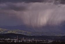 Jelenia Góra w deszczu [Dokument ikonograficzny]