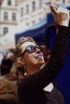 Edyta i jej szkło [Dokument ikonograficzny]