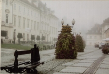 Mglisty Plac Piastowski [3] [Dokument ikonograficzny]