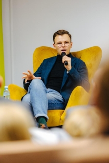 Spotkanie autorskie ze Sławkiem Gortychem (fot. 15) [Dokument ikonograficzny]