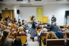 Spotkanie autorskie z Mieczysławem Gorzką (fot. 25) [Dokument ikonograficzny]