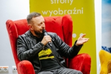 Spotkanie autorskie z Michałem Śmielakiem (fot. 37) [Dokument ikonograficzny]