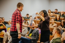 Spotkanie autorskie z Michałem Śmielakiem (fot. 42) [Dokument ikonograficzny]