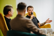 Spotkanie autorskie z Jarosławem Szczyżowskim i Mariuszem Gładzikiem (fot. 18) [Dokument ikonograficzny]