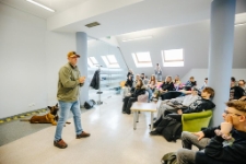 Zajęcia z psami, Jacek Falkenberg (fot. 1) [Dokument ikonograficzny]