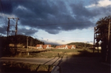 Czarne - na mostku [Dokument ikonograficzny]