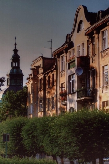 Aleja Wojska Polskiego o zachodzie słońca [1] [Dokument ikonograficzny]