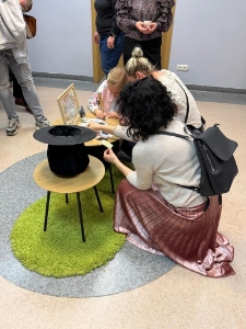 W międzyczasie w Krainie Czar&oacute;w (fot. 15) [Dokument ikonograficzny]