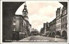 Hirschberg i. Rsgb., Lauben-Durchblick nach dem Markt mit Rathaus. [Dokument ikonograficzny]