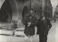 I Jaworskie Biesiady Literackie - Spotkanie we foyer Teatru Miejskiego maj 1977 r.