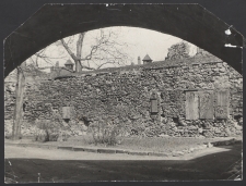 Mury obronne od strony kościoła p.w. św. Marcina w Jaworze