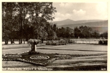 Bad Warmbrunn. Kurpark u. Schneekoppe. [Dokument ikonograficzny]